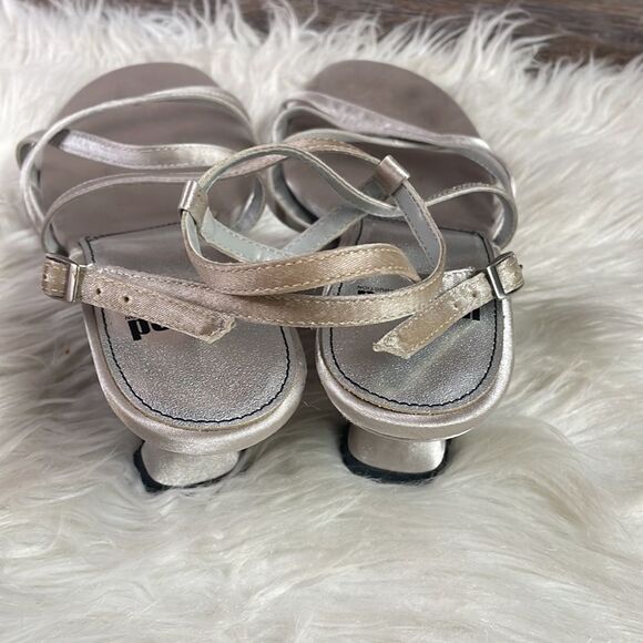 UNLISTED by KENNETH COLE Jessica U49486 Ankle Strap Womens Sandal Heels, SZ 7.5 - Picture 4 of 9